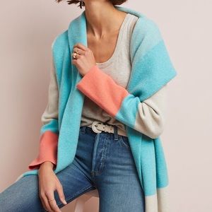 Hooded alpine sweater coat